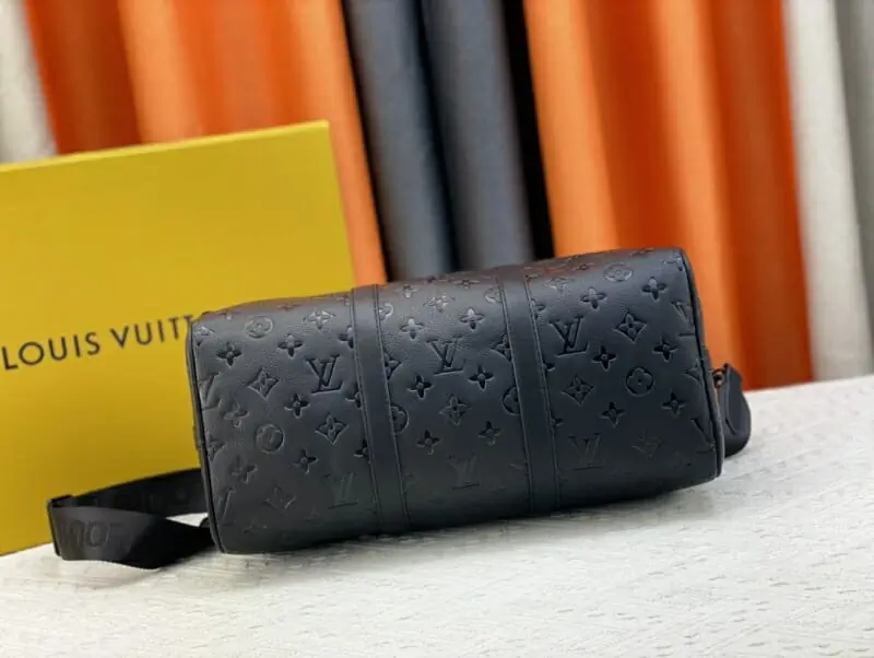 louis vuitton sac de voyage pour unisexe s_11136423